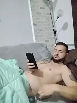 Snapshot of iurinicola chatting on November 2025 11:29:01 PM iurinicola online show from November 2025 11:29:01 PM