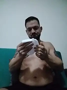 Snapshot of iurinicola chatting on February 2026 11:38:02 AM iurinicola online show from February 2026 11:38:02 AM