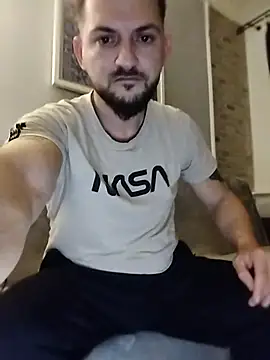 Snapshot of iurinicola chatting on February 2026 07:43:01 PM iurinicola online show from February 2026 07:43:01 PM