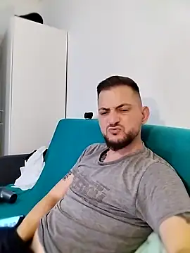 Snapshot of iurinicola chatting on March 2026 09:39:02 PM iurinicola online show from March 2026 09:39:02 PM