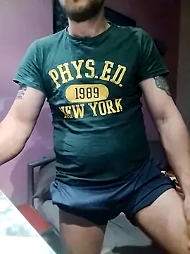 Snapshot of iurinicola chatting on March 2026 10:24:02 PM iurinicola online show from March 2026 10:24:02 PM