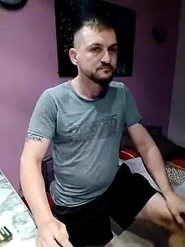 Snapshot of iurinicola chatting on March 2026 08:19:02 PM iurinicola online show from March 2026 08:19:02 PM