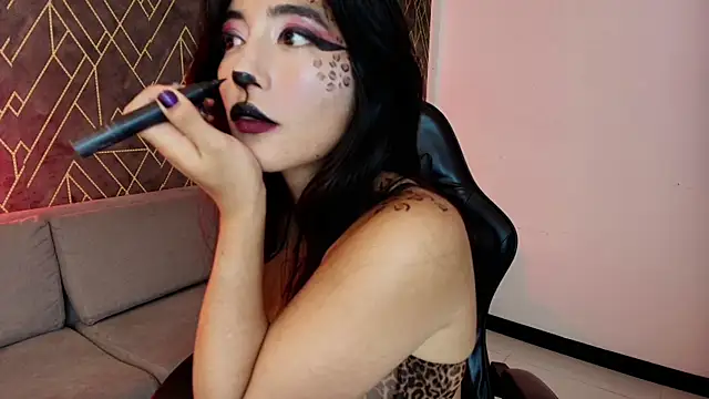 Tahara Romanov online show from April 2026 12:21:01 PM