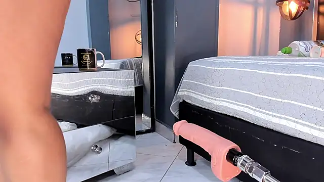 Melissa 23  online show from November 2025 12:06:02 PM