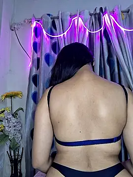 Snapshot of Noor-Bold chatting on November 2025 01:26:02 PM Noor-Bold online show from November 2025 01:26:02 PM