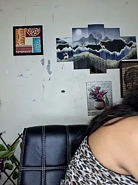 Snapshot of Noor-Bold chatting on February 2026 02:12:02 AM Noor-Bold online show from February 2026 02:12:02 AM