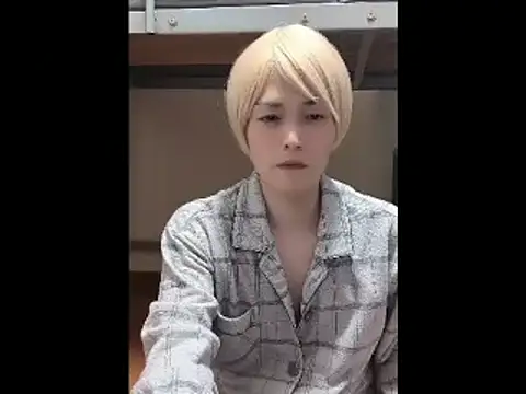 Snapshot of mgnhiroyuki chatting on October 2025 11:05:01 AM mgnhiroyuki online show from October 2025 11:05:01 AM