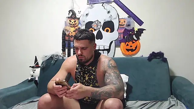 Tiberius hunk online show from November 2025 07:25:01 PM