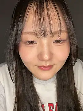 MinaKubo online show from April 2026 03:08:01 PM