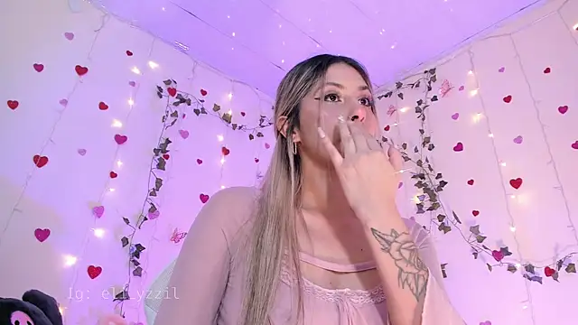 Snapshot of elizabeth_jiing chatting on March 2025 09:18:02 PM elizabeth jiing online show from March 2025 09:18:02 PM