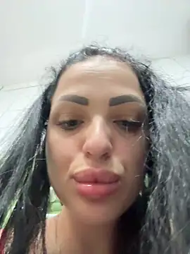IrisRossie online show from July 2026 05:45:01 AM
