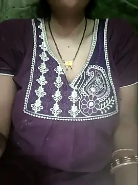 Snapshot of Sexyradha_ chatting on April 2026 10:45:02 PM Sexyradha online show from April 2026 10:45:02 PM
