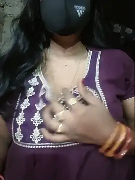 Snapshot of Sexyradha_ chatting on May 2026 03:42:02 PM Sexyradha online show from May 2026 03:42:02 PM