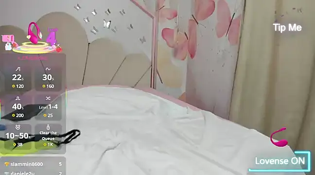 sweetiepeach  online show from March 2025 05:41:02 AM