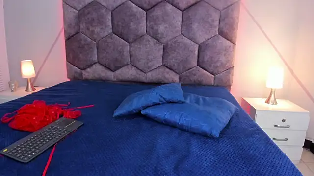 aurora collinss  online show from March 2025 12:43:02 PM