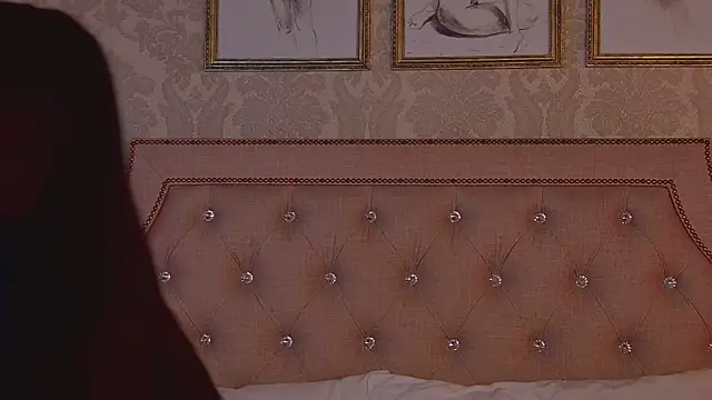 HeatherSweet  online show from September 2025 06:07:01 PM