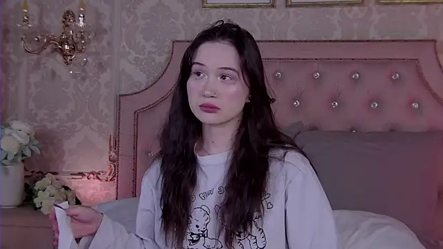 HeatherSweet  online show from February 2026 06:03:01 PM