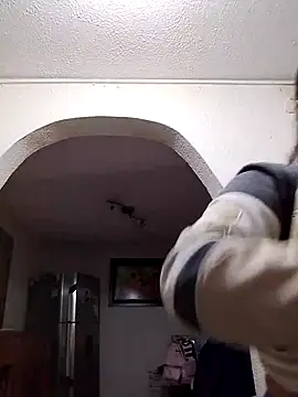 Sarah917 online show from November 2025 05:37:01 PM