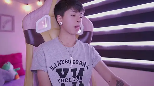 tommy blue online show from March 2025 03:20:02 PM