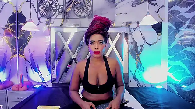 Snapshot of CandyMartinez_ chatting on June 2026 08:37:02 PM CandyMartinez online show from June 2026 08:37:02 PM