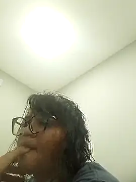 Snapshot of viviksmel chatting on October 2025 01:54:01 PM viviksmel online show from October 2025 01:54:01 PM