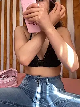 floooohv online show from October 2025 06:27:02 PM