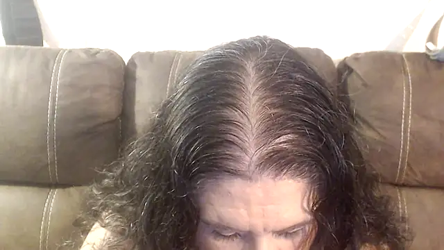 Dreaming Of Blue online show from November 2025 08:55:01 PM