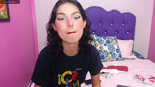 Emilly Copers online show from March 2025 05:38:02 PM