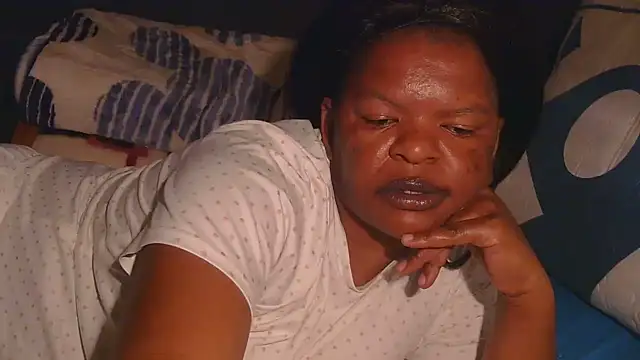 Snapshot of ebony_rose11 chatting on July 2026 06:04:01 PM ebony rose11 online show from July 2026 06:04:01 PM