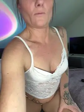 Snapshot of SpicyKylieFoxx chatting on June 2026 09:19:02 AM SpicyKylieFoxx online show from June 2026 09:19:02 AM