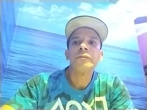 Snapshot of karlossan24 chatting on August 2026 03:49:02 AM karlossan24 online show from August 2026 03:49:02 AM