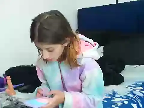 KratosAfroditacs online show from November 2025 05:18:01 AM