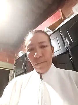 Snapshot of Antonela45 chatting on February 2026 11:03:02 PM Antonela45 online show from February 2026 11:03:02 PM