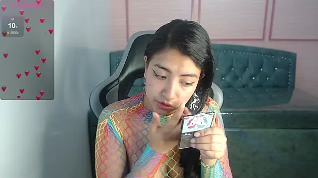 alexa romero t online show from October 2025 12:05:02 PM