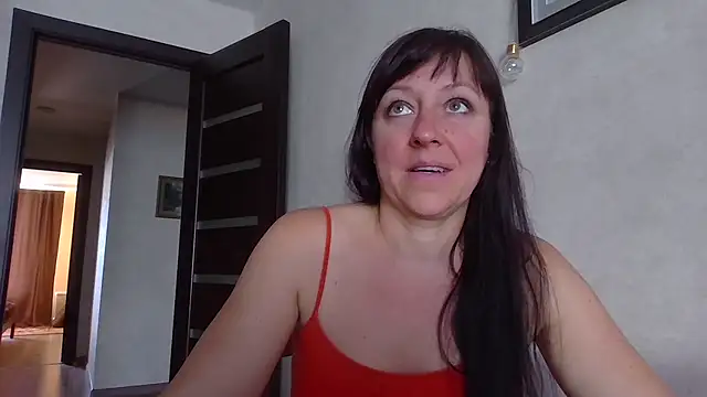 Snapshot of CarolinaReaperRed chatting on September 2025 06:13:02 AM CarolinaReaperRed online show from September 2025 06:13:02 AM