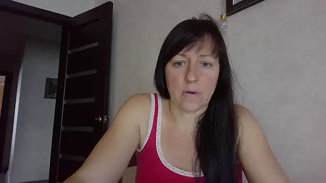 Snapshot of CarolinaReaperRed chatting on October 2025 10:54:02 AM CarolinaReaperRed online show from October 2025 10:54:02 AM