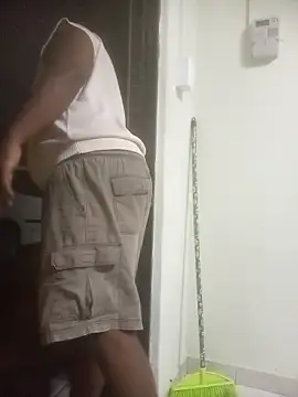 Latte1204 online show from April 2026 06:35:01 PM