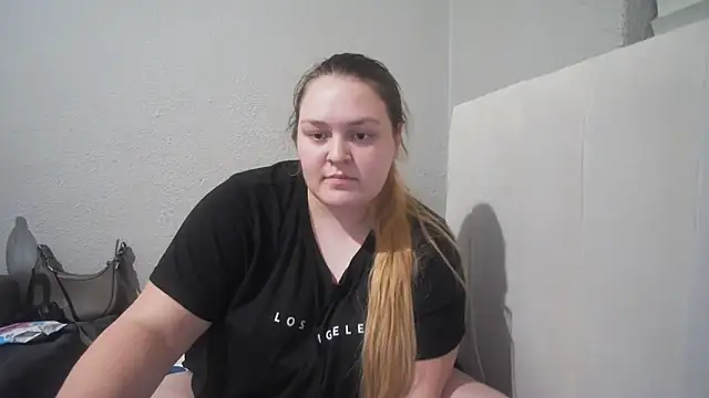 Neytjie online show from March 2026 07:10:01 PM