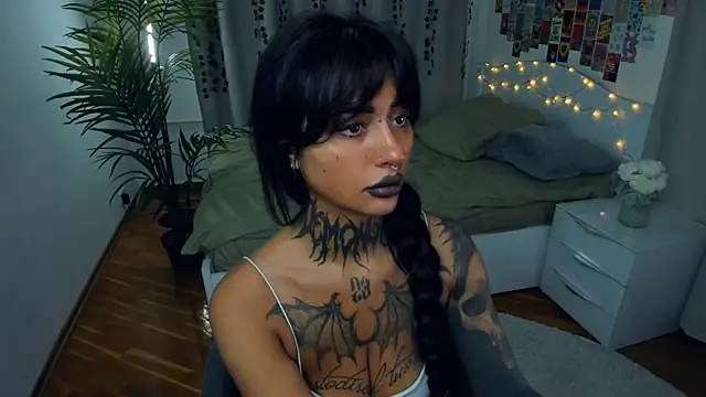 CharimgSabrina online show from November 2025 06:12:01 AM