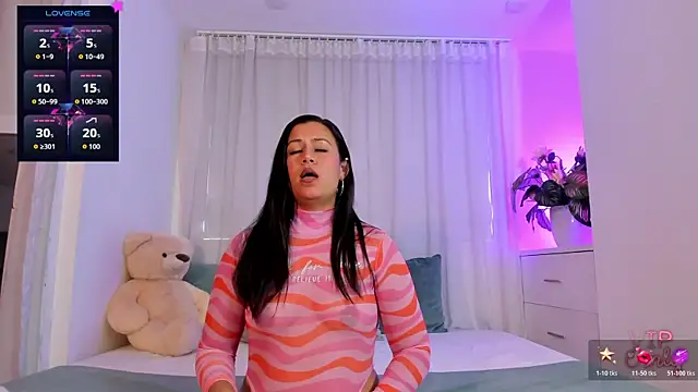 LeilaHiuston online show from March 2026 08:25:02 PM