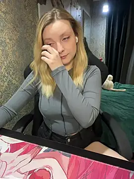 Lina ly online show from March 2025 08:08:01 PM