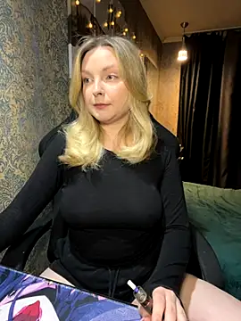 Lina ly online show from October 2025 09:04:02 PM