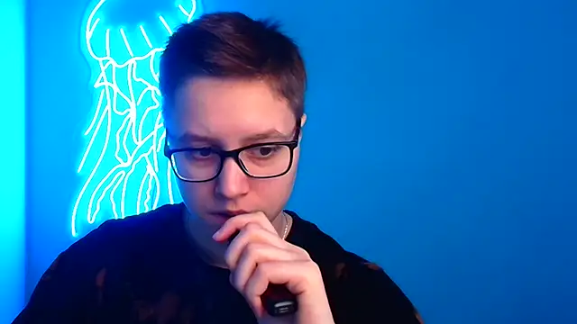 Bella Swannn online show from March 2025 06:21:01 AM