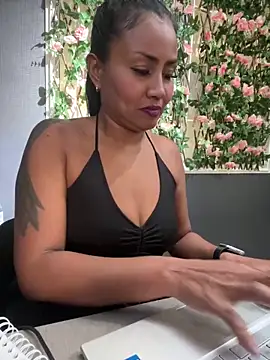 Ariana Rodriguez online show from March 2025 06:39:02 PM