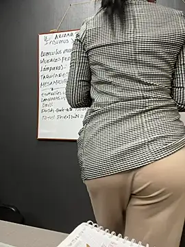 Ariana Rodriguez online show from March 2025 08:40:02 PM