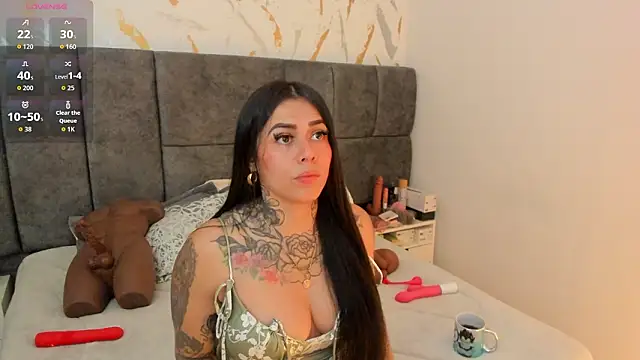 Cristal Velle online show from March 2026 01:05:01 PM