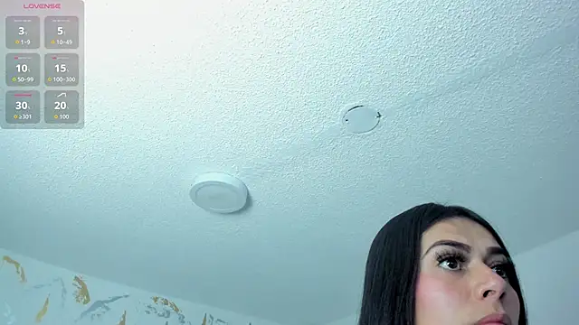 Snapshot of Cristal_Velle chatting on May 2026 12:47:02 PM Cristal Velle online show from May 2026 12:47:02 PM