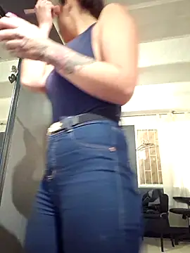 Snapshot of Isabella_Varella chatting on September 2025 12:49:01 PM Isabella Varella online show from September 2025 12:49:01 PM