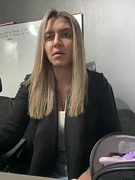 Isabella Varella online show from January 2026 01:26:02 PM