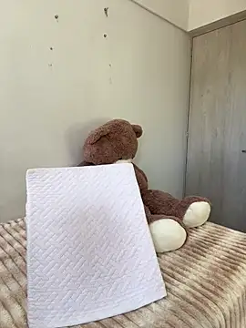 ZaraLuuv online show from February 2026 06:14:01 PM